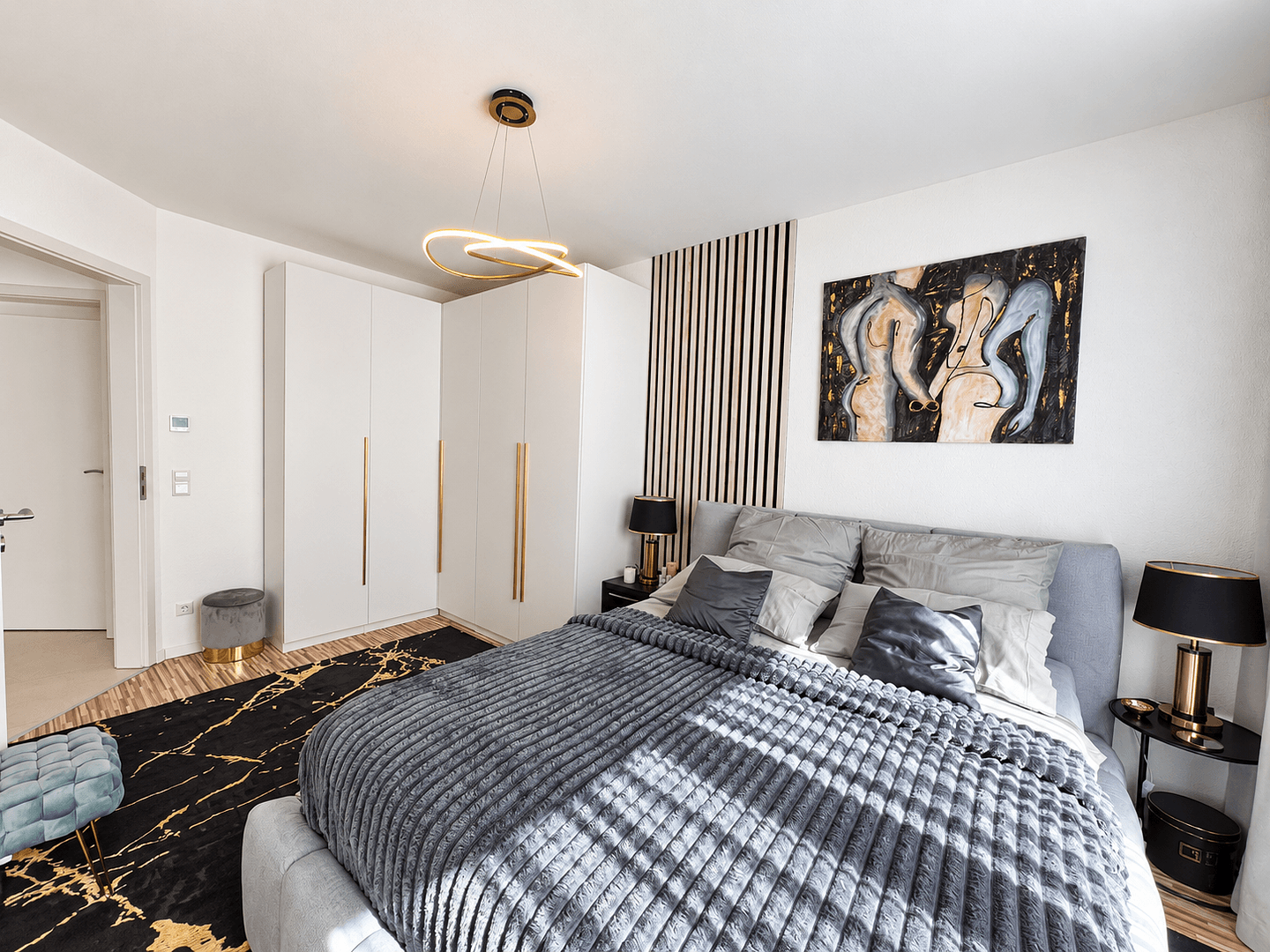 Prodej domu 146 m², pozemek 538 m², Laupheim, Bádensko-Württembersko Prodej domu 146 m², pozemek 538 m², Laupheim, Bádensko-Württembersko