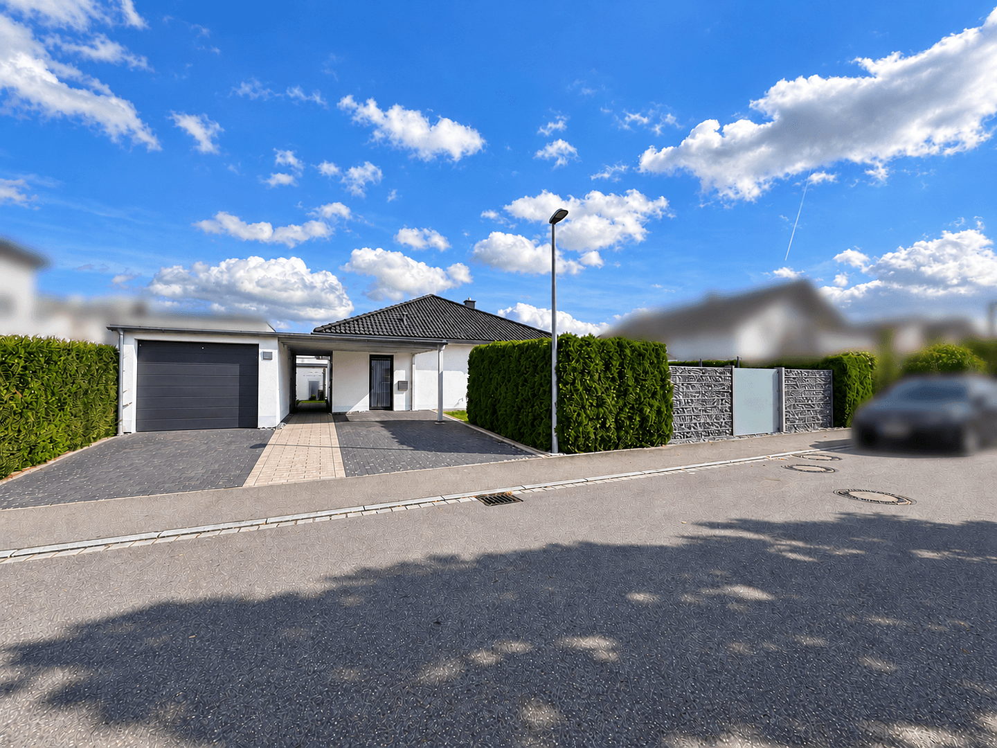 Prodej domu 146 m², pozemek 538 m², Laupheim, Bádensko-Württembersko Prodej domu 146 m², pozemek 538 m², Laupheim, Bádensko-Württembersko