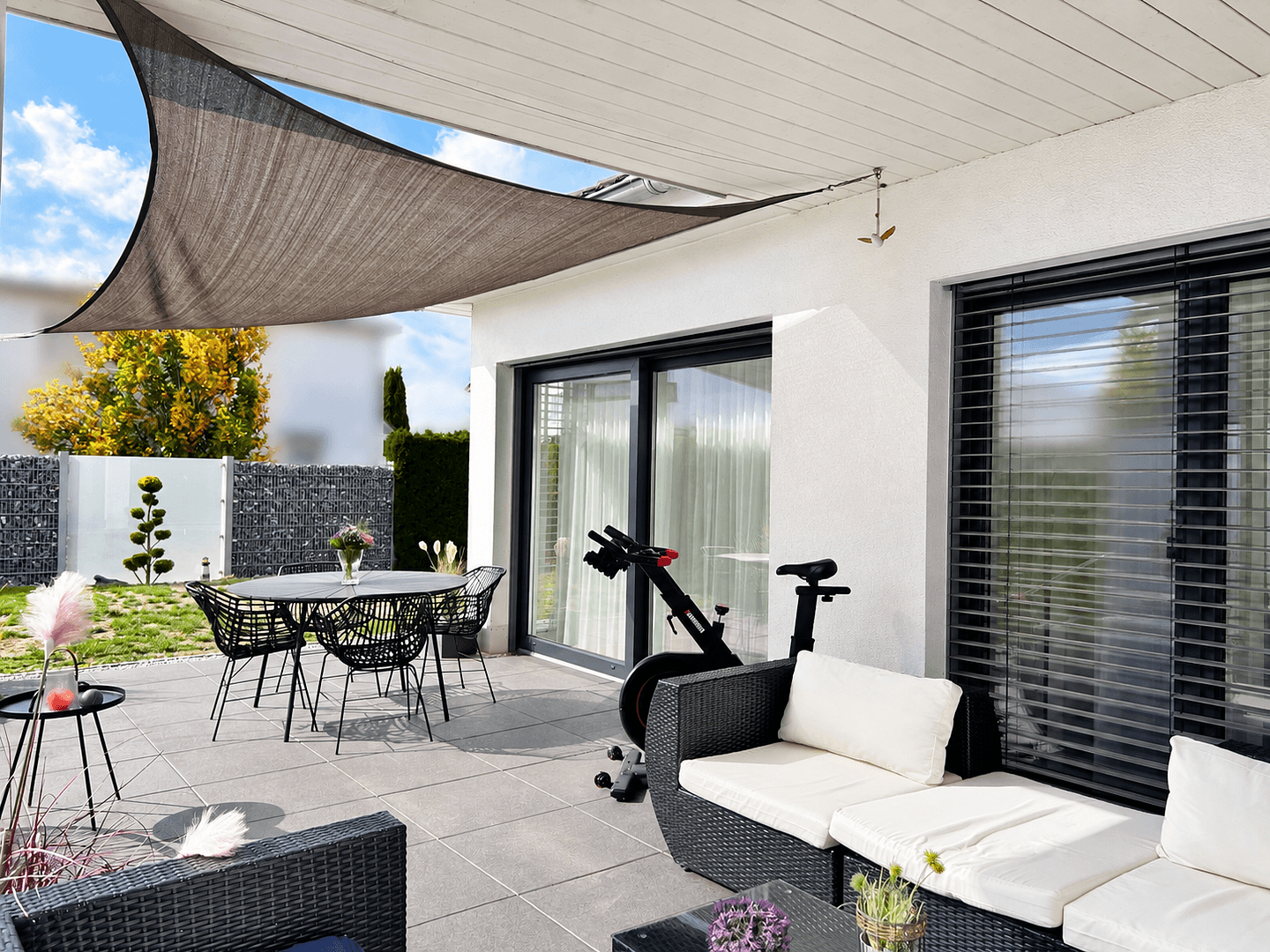 Prodej domu 146 m², pozemek 538 m², Laupheim, Bádensko-Württembersko Prodej domu 146 m², pozemek 538 m², Laupheim, Bádensko-Württembersko