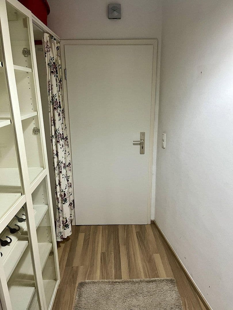 Prodej bytu 1+1 33 m², Köln, Severní Porýní-Vestfálsko Prodej bytu 1+1 33 m², Köln, Severní Porýní-Vestfálsko