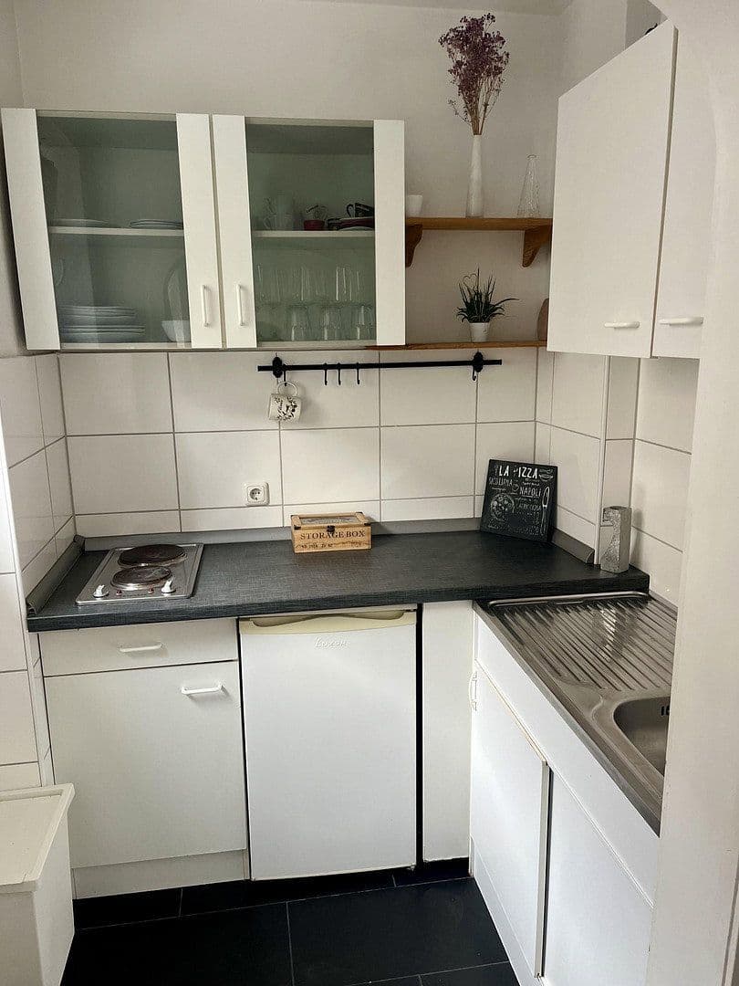 Prodej bytu 1+1 33 m², Köln, Severní Porýní-Vestfálsko Prodej bytu 1+1 33 m², Köln, Severní Porýní-Vestfálsko