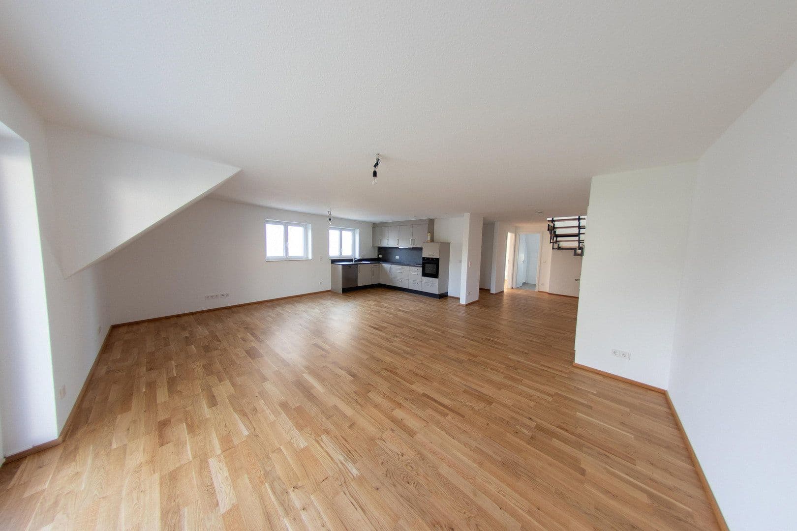 Pronájem bytu 3+1 116 m², Bietigheim-Bissingen, Bádensko-Württembersko Pronájem bytu 3+1 116 m², Bietigheim-Bissingen, Bádensko-Württembersko