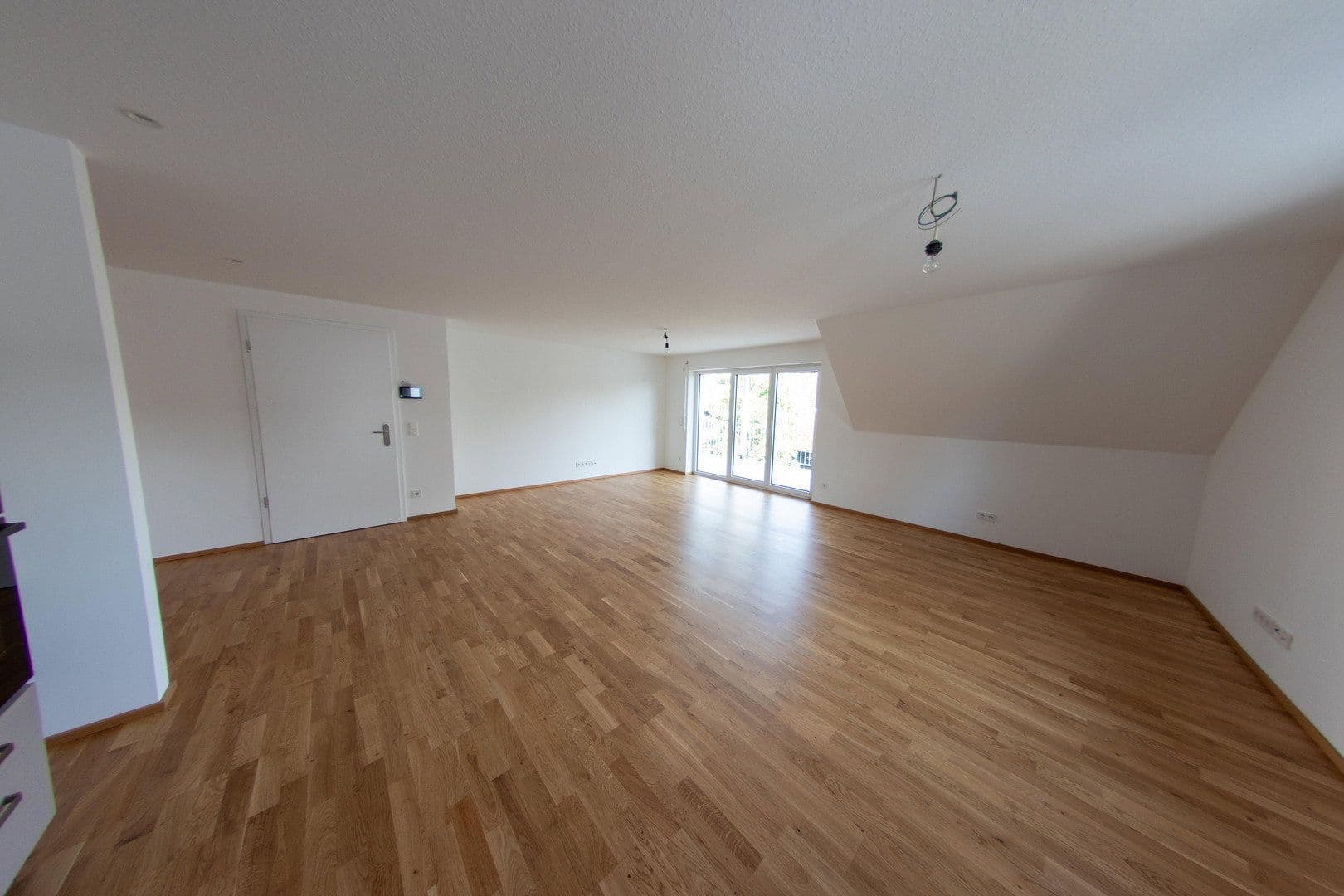 Pronájem bytu 3+1 116 m², Bietigheim-Bissingen, Bádensko-Württembersko Pronájem bytu 3+1 116 m², Bietigheim-Bissingen, Bádensko-Württembersko