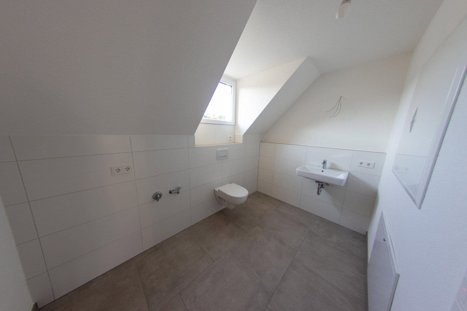 Pronájem bytu 3+1 116 m², Bietigheim-Bissingen, Bádensko-Württembersko Pronájem bytu 3+1 116 m², Bietigheim-Bissingen, Bádensko-Württembersko