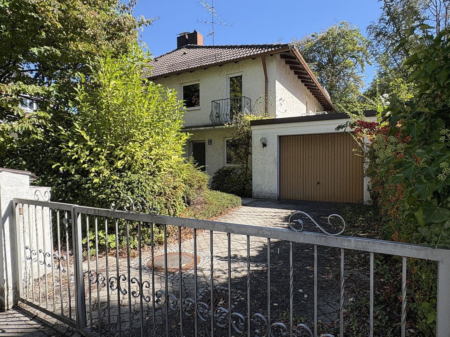 Prodej domu 137 m², pozemek 417 m², Orchisweg 7, München, Bavorsko Prodej domu 137 m², pozemek 417 m², Orchisweg 7, München, Bavorsko