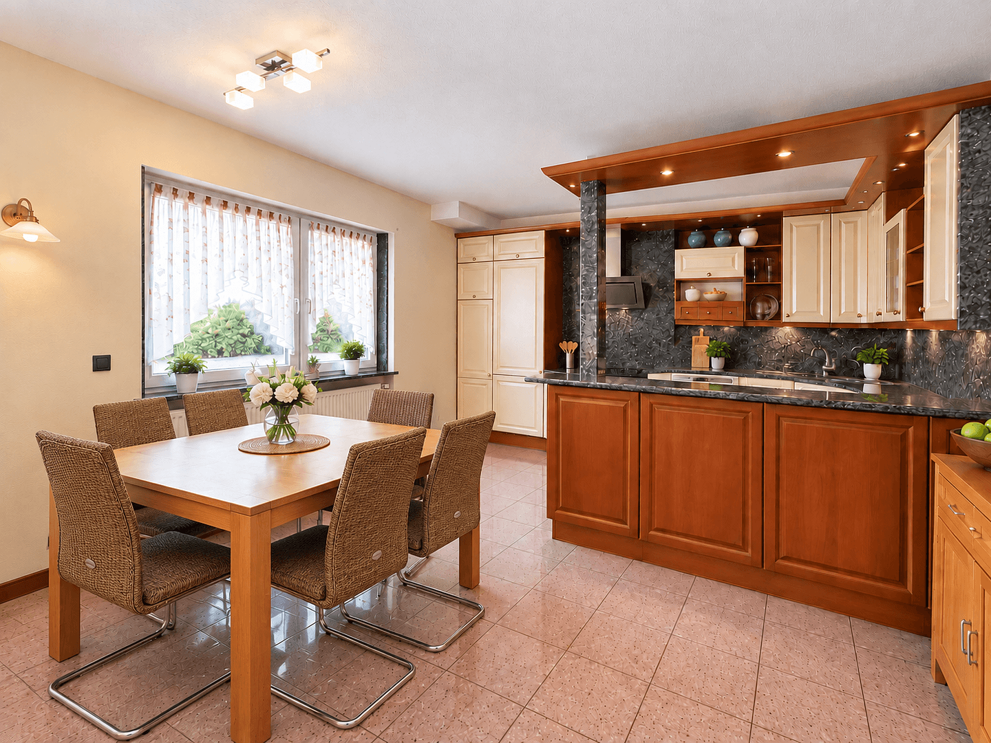 Pronájem bytu 3+1 120 m², Kirchardt, Bádensko-Württembersko Pronájem bytu 3+1 120 m², Kirchardt, Bádensko-Württembersko
