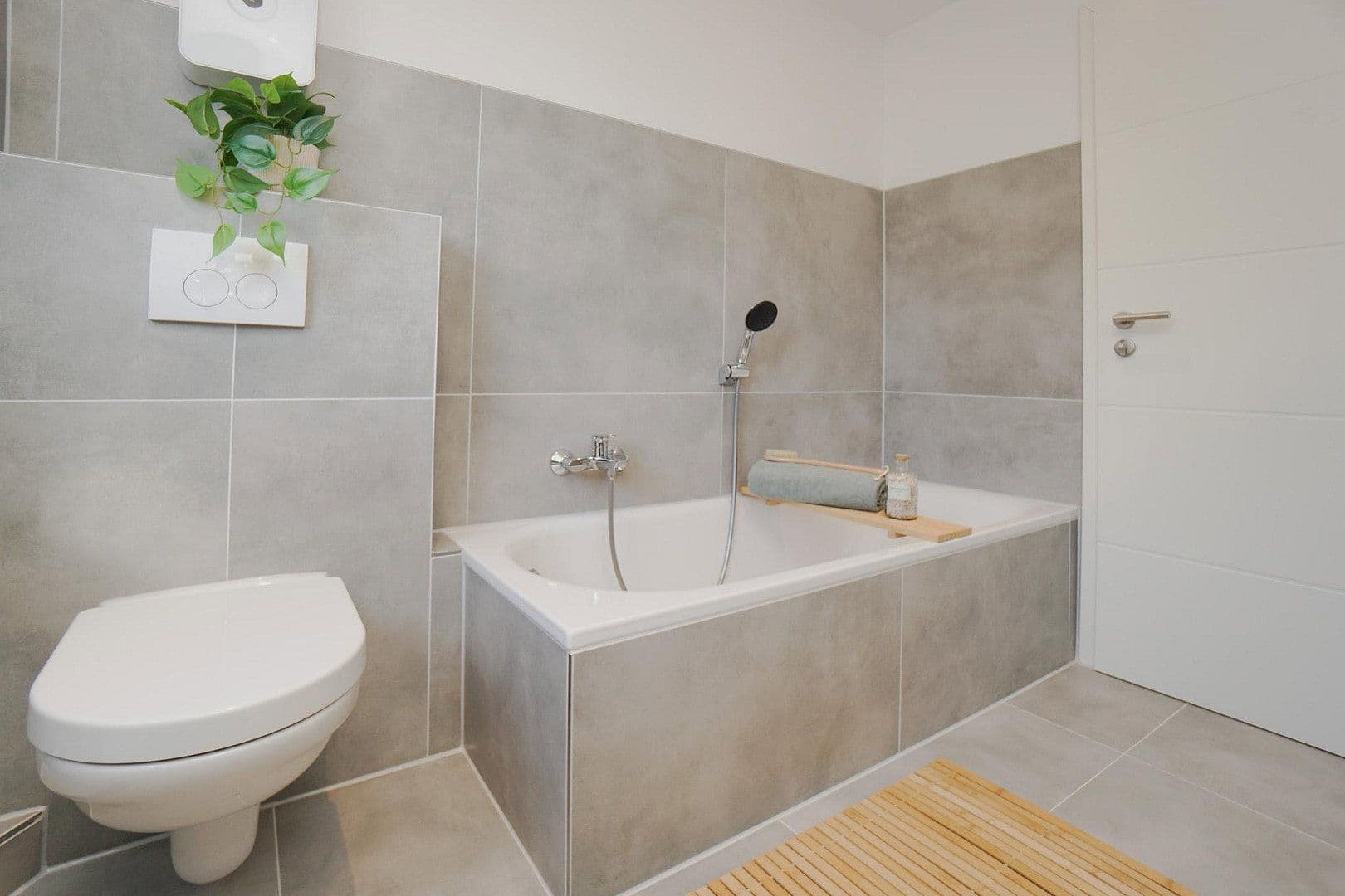 Prodej domu 110 m², pozemek 250 m², Potsdamer Straße 10a, Delmenhorst, Dolní Sasko Prodej domu 110 m², pozemek 250 m², Potsdamer Straße 10a, Delmenhorst, Dolní Sasko