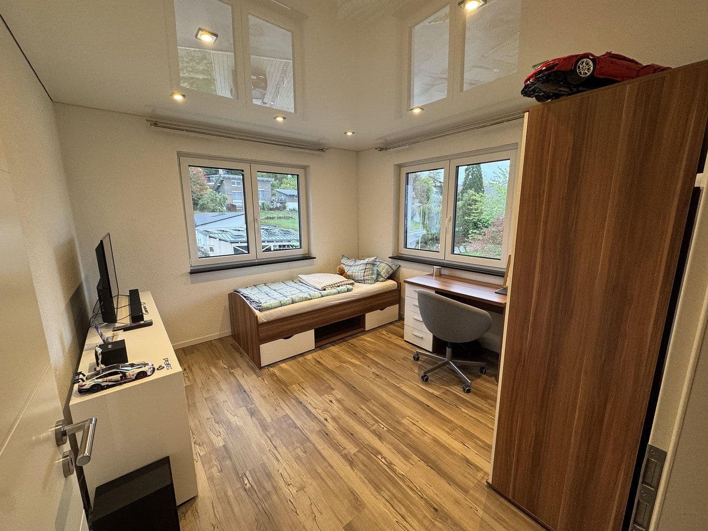 Prodej domu 250 m², pozemek 517 m², Bisingen, Bádensko-Württembersko Prodej domu 250 m², pozemek 517 m², Bisingen, Bádensko-Württembersko