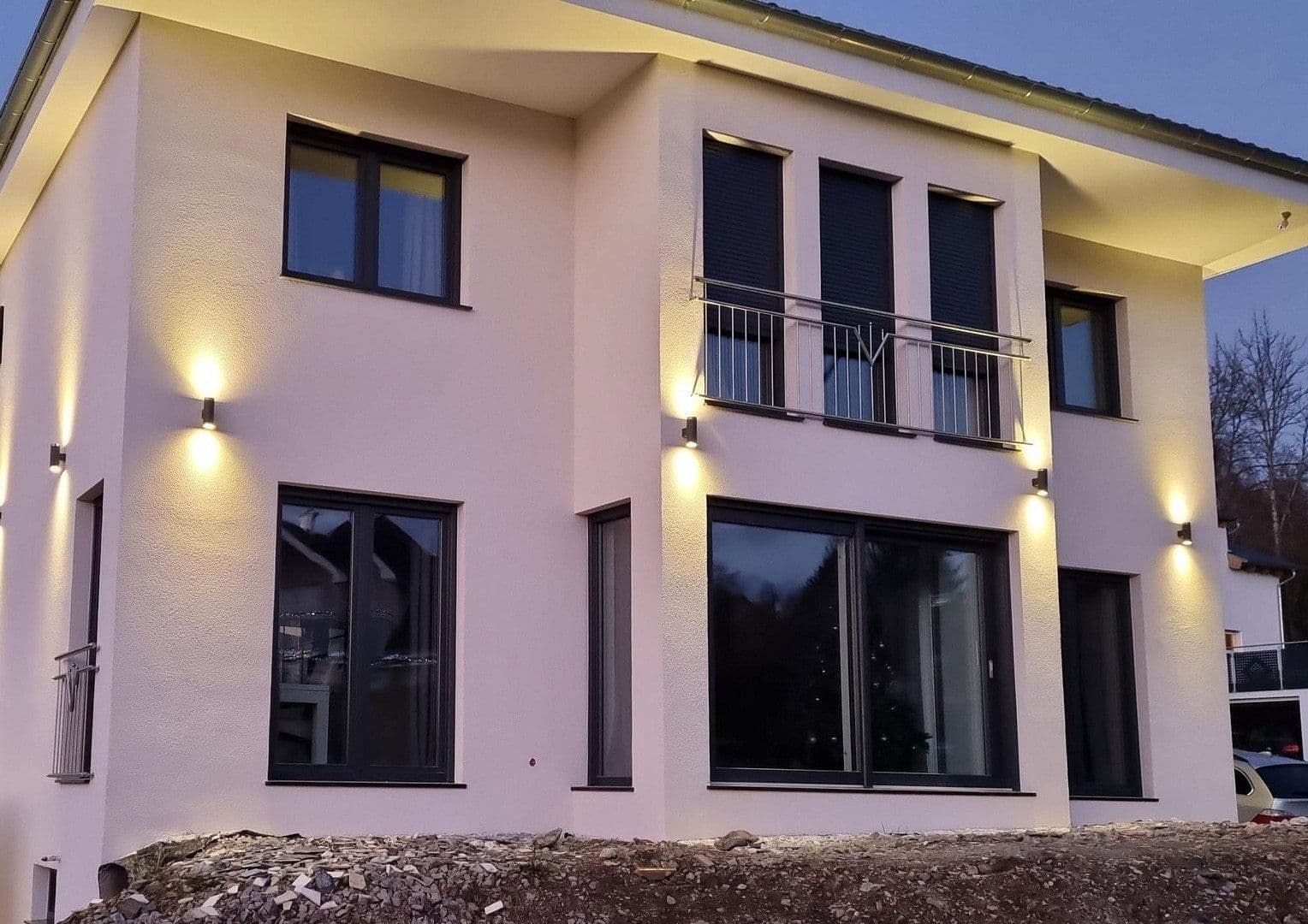 Prodej domu 250 m², pozemek 517 m², Bisingen, Bádensko-Württembersko Prodej domu 250 m², pozemek 517 m², Bisingen, Bádensko-Württembersko