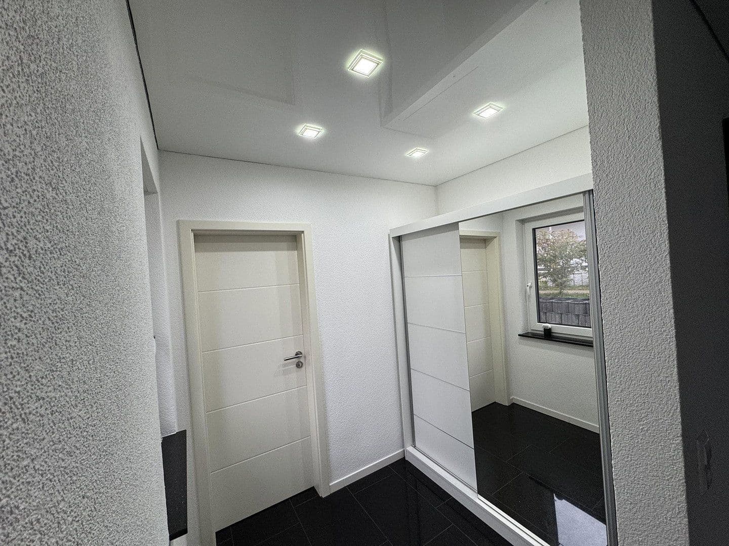 Prodej domu 250 m², pozemek 517 m², Bisingen, Bádensko-Württembersko Prodej domu 250 m², pozemek 517 m², Bisingen, Bádensko-Württembersko