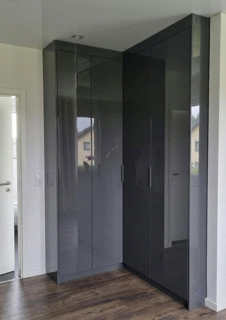 Prodej domu 250 m², pozemek 517 m², Bisingen, Bádensko-Württembersko Prodej domu 250 m², pozemek 517 m², Bisingen, Bádensko-Württembersko