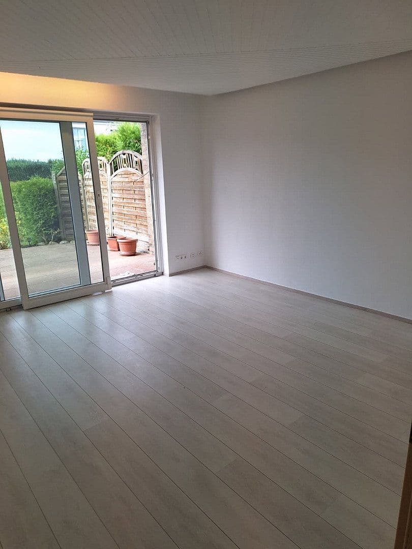 Pronájem bytu 2+1 50 m², Schwartauer Straße 40, Ratekau, Šlesvicko-Holštýnsko Pronájem bytu 2+1 50 m², Schwartauer Straße 40, Ratekau, Šlesvicko-Holštýnsko