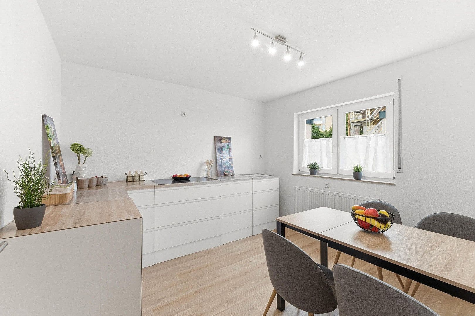 Prodej domu 122 m², pozemek 203 m², Wildberger Straße, Böblingen, Bádensko-Württembersko Prodej domu 122 m², pozemek 203 m², Wildberger Straße, Böblingen, Bádensko-Württembersko