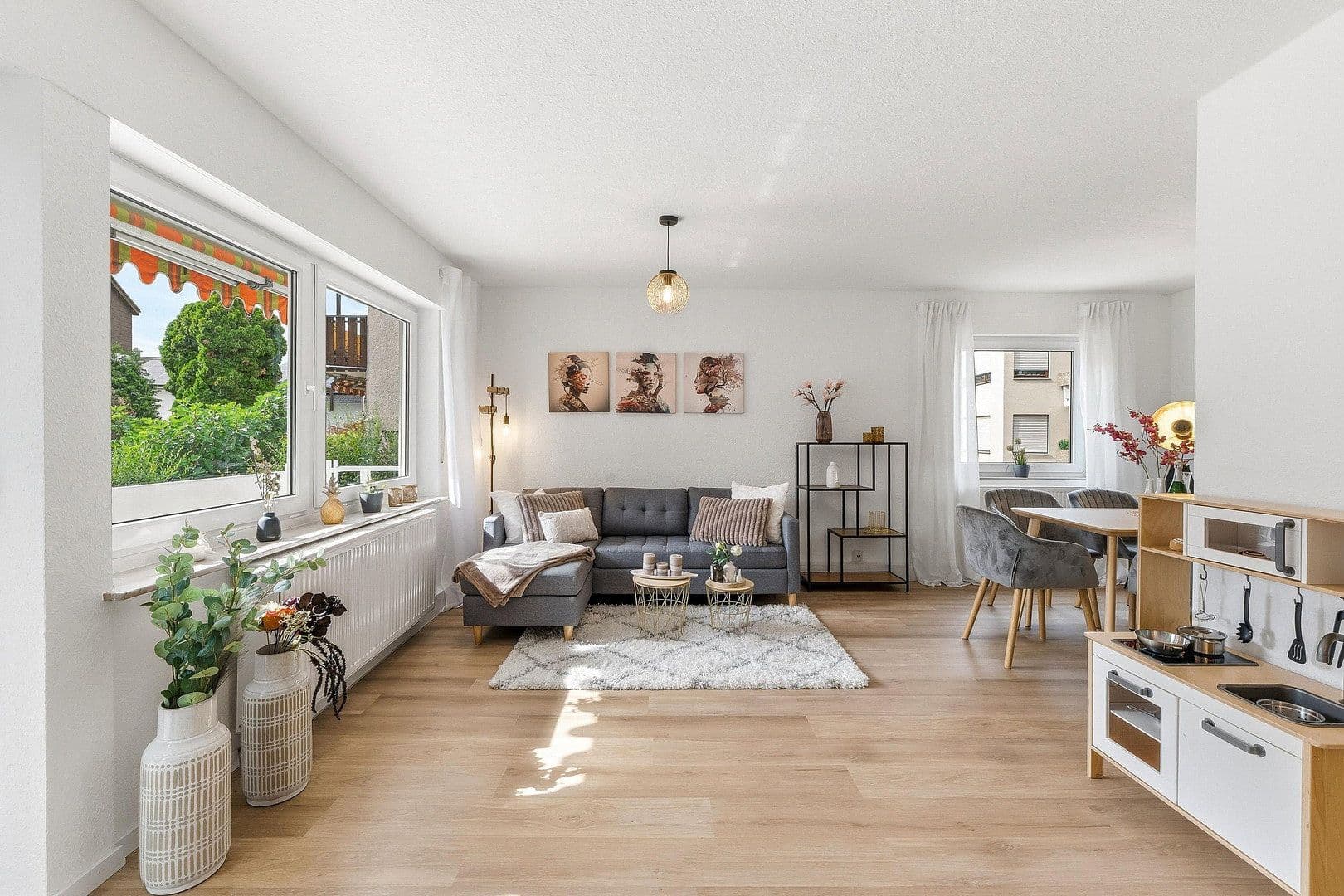 Prodej domu 122 m², pozemek 203 m², Wildberger Straße, Böblingen, Bádensko-Württembersko Prodej domu 122 m², pozemek 203 m², Wildberger Straße, Böblingen, Bádensko-Württembersko