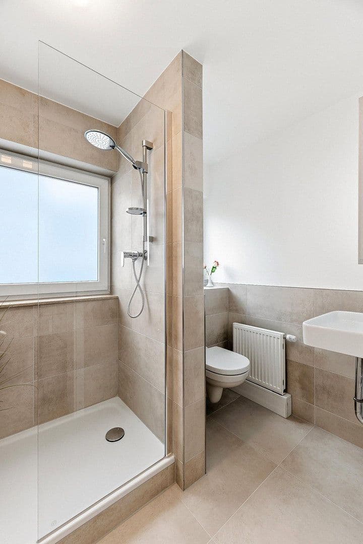 Prodej domu 122 m², pozemek 203 m², Wildberger Straße, Böblingen, Bádensko-Württembersko Prodej domu 122 m², pozemek 203 m², Wildberger Straße, Böblingen, Bádensko-Württembersko