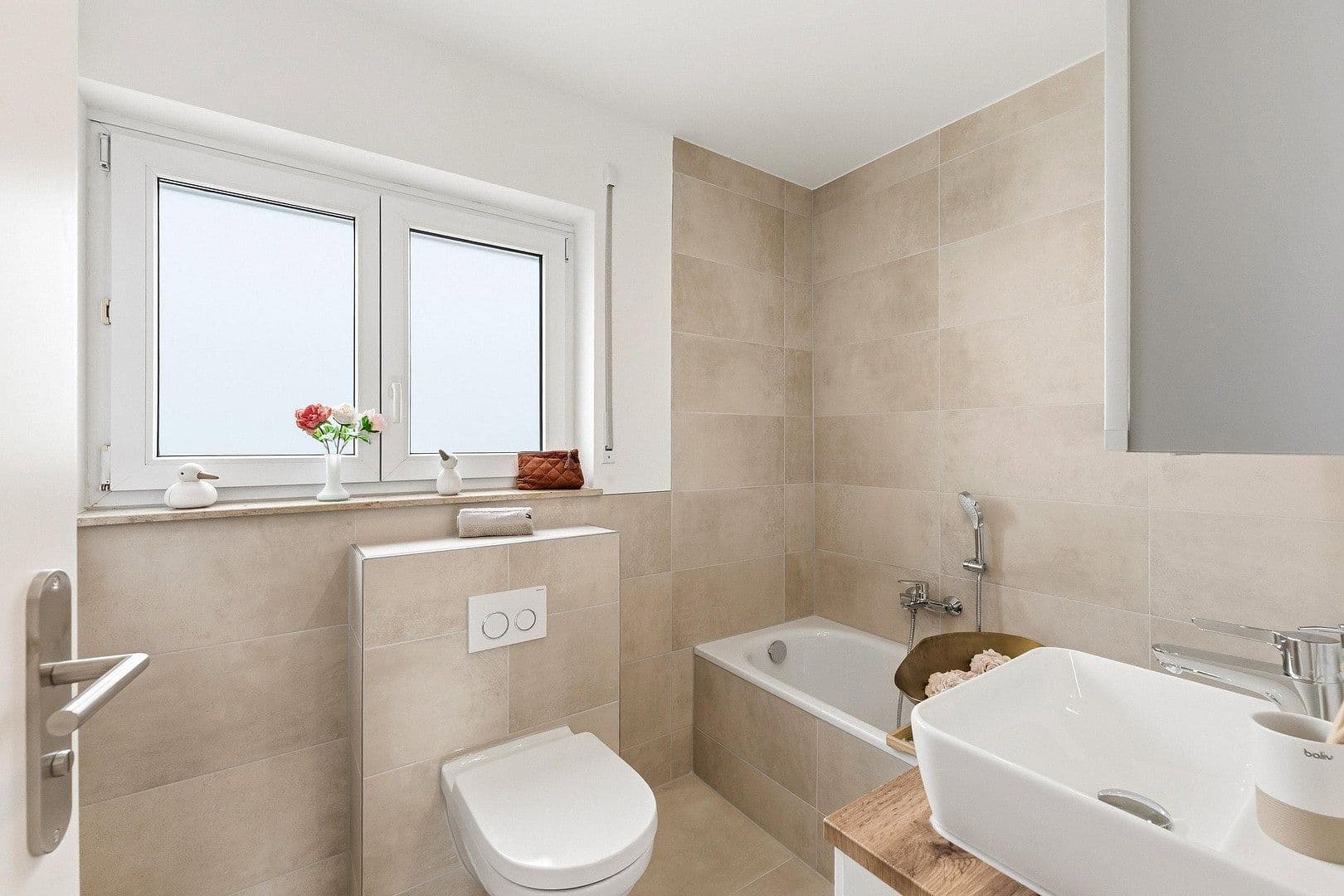 Prodej domu 122 m², pozemek 203 m², Wildberger Straße, Böblingen, Bádensko-Württembersko Prodej domu 122 m², pozemek 203 m², Wildberger Straße, Böblingen, Bádensko-Württembersko