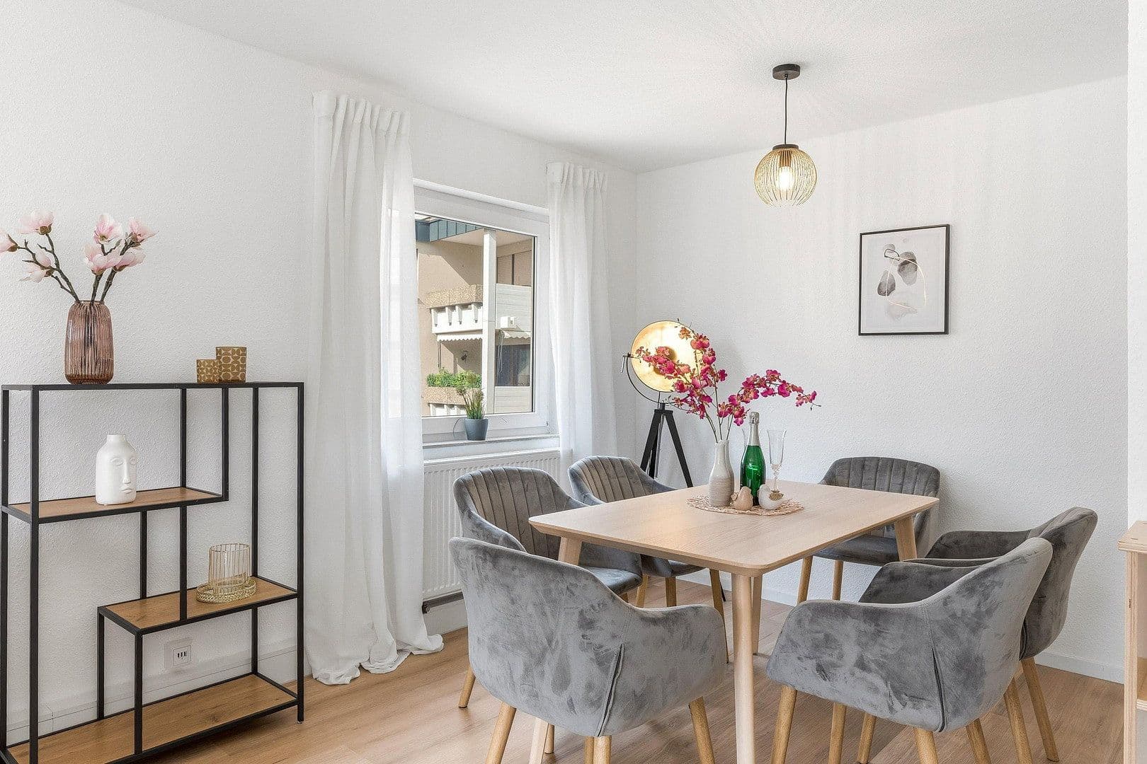 Prodej domu 122 m², pozemek 203 m², Wildberger Straße, Böblingen, Bádensko-Württembersko Prodej domu 122 m², pozemek 203 m², Wildberger Straße, Böblingen, Bádensko-Württembersko