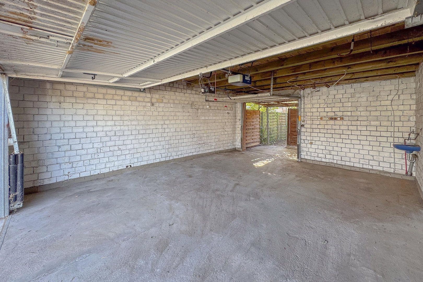 Prodej domu 82 m², pozemek 286 m², Voerde (Niederrhein), Severní Porýní-Vestfálsko Prodej domu 82 m², pozemek 286 m², Voerde (Niederrhein), Severní Porýní-Vestfálsko