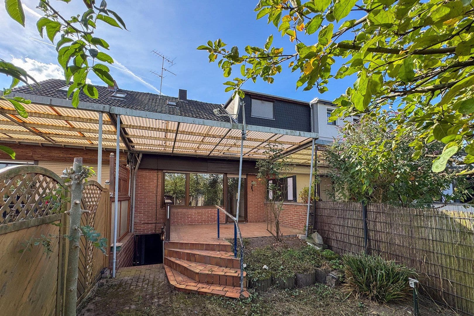 Prodej domu 82 m², pozemek 286 m², Voerde (Niederrhein), Severní Porýní-Vestfálsko Prodej domu 82 m², pozemek 286 m², Voerde (Niederrhein), Severní Porýní-Vestfálsko