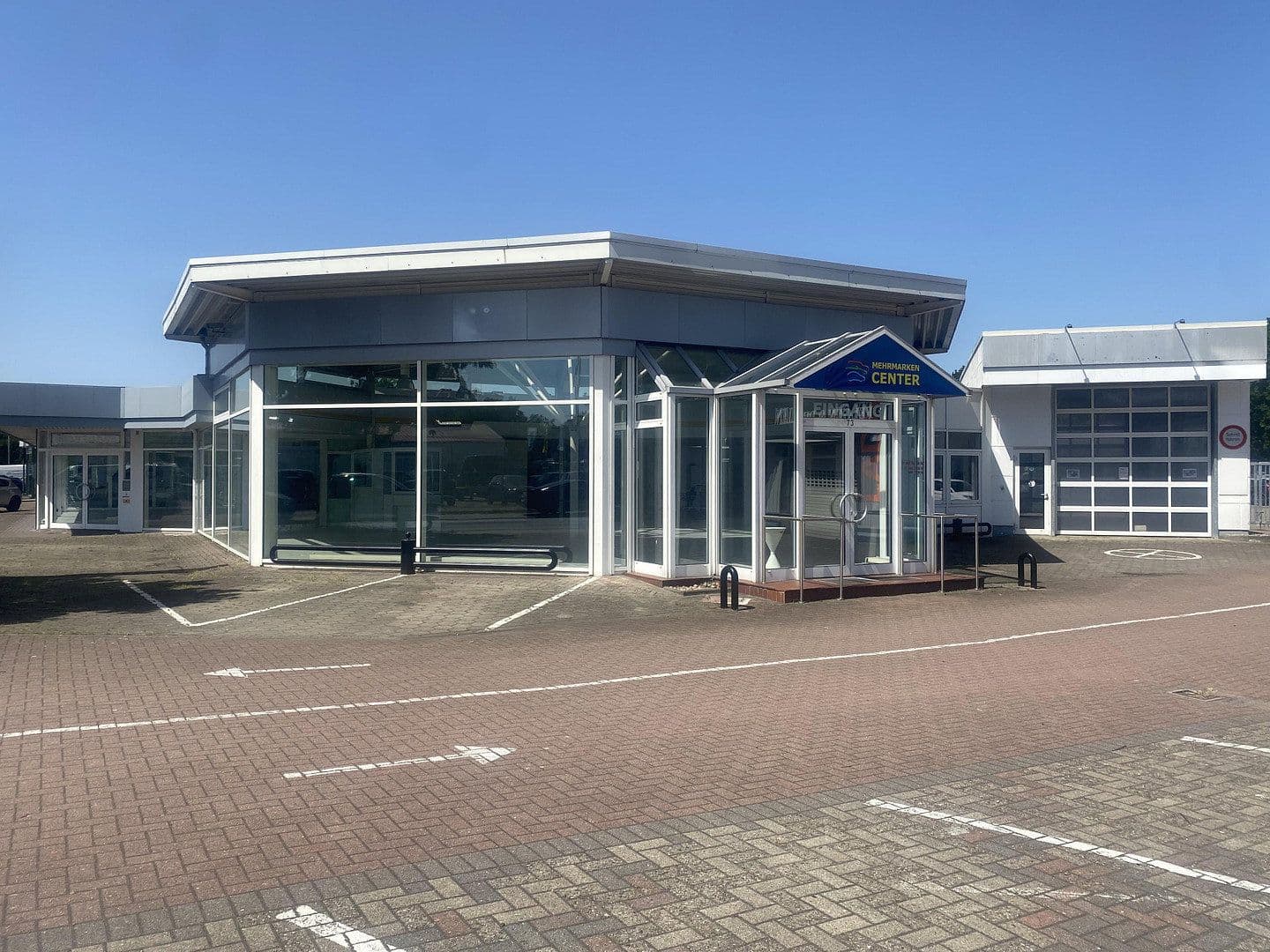 Pronájem nebytového prostoru 1.400 m², Lessingstraße 73, Neu Wulmstorf, Dolní Sasko Pronájem nebytového prostoru 1.400 m², Lessingstraße 73, Neu Wulmstorf, Dolní Sasko