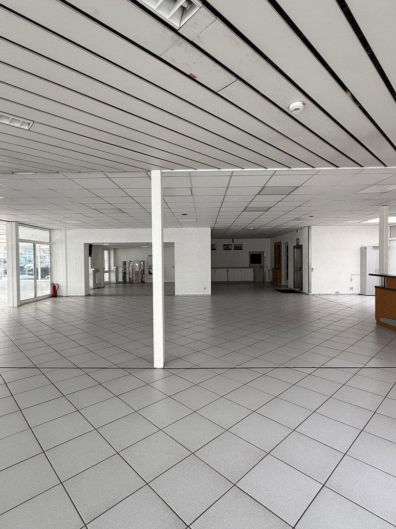 Pronájem nebytového prostoru 1.400 m², Lessingstraße 73, Neu Wulmstorf, Dolní Sasko Pronájem nebytového prostoru 1.400 m², Lessingstraße 73, Neu Wulmstorf, Dolní Sasko