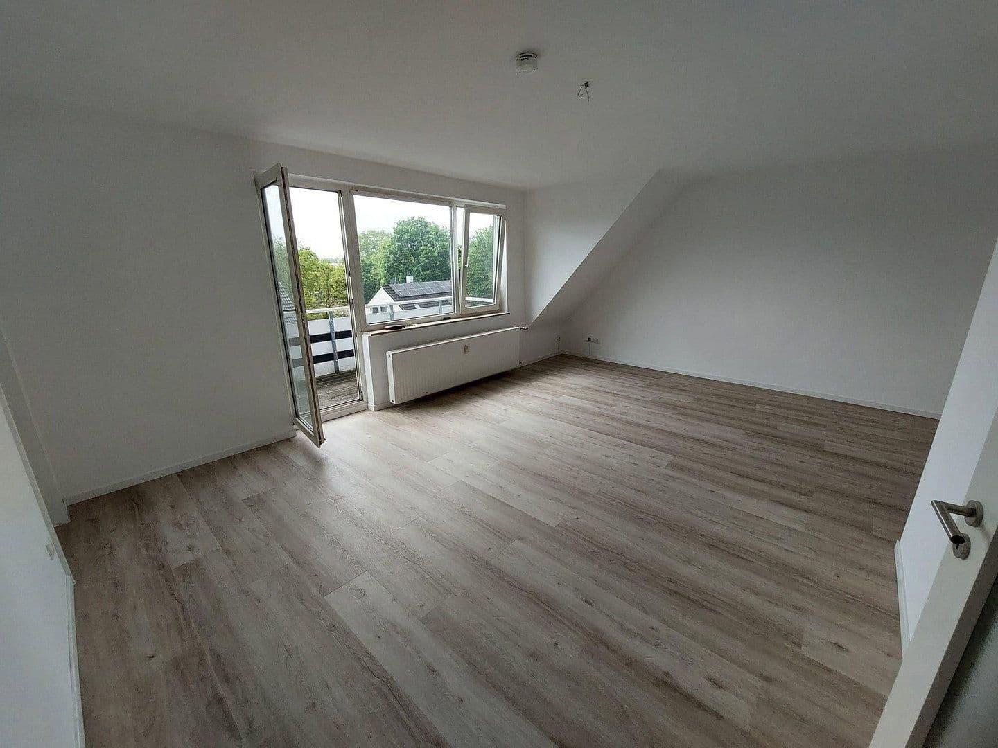 Prodej bytu 1+1 45 m², Erkrath, Severní Porýní-Vestfálsko Prodej bytu 1+1 45 m², Erkrath, Severní Porýní-Vestfálsko