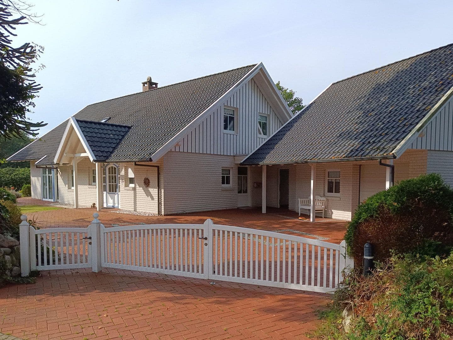 Prodej domu 160 m², pozemek 1.367 m², Aurich, Dolní Sasko Prodej domu 160 m², pozemek 1.367 m², Aurich, Dolní Sasko