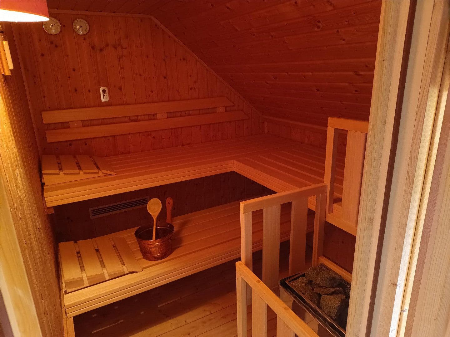 Prodej domu 160 m², pozemek 1.367 m², Aurich, Dolní Sasko Prodej domu 160 m², pozemek 1.367 m², Aurich, Dolní Sasko