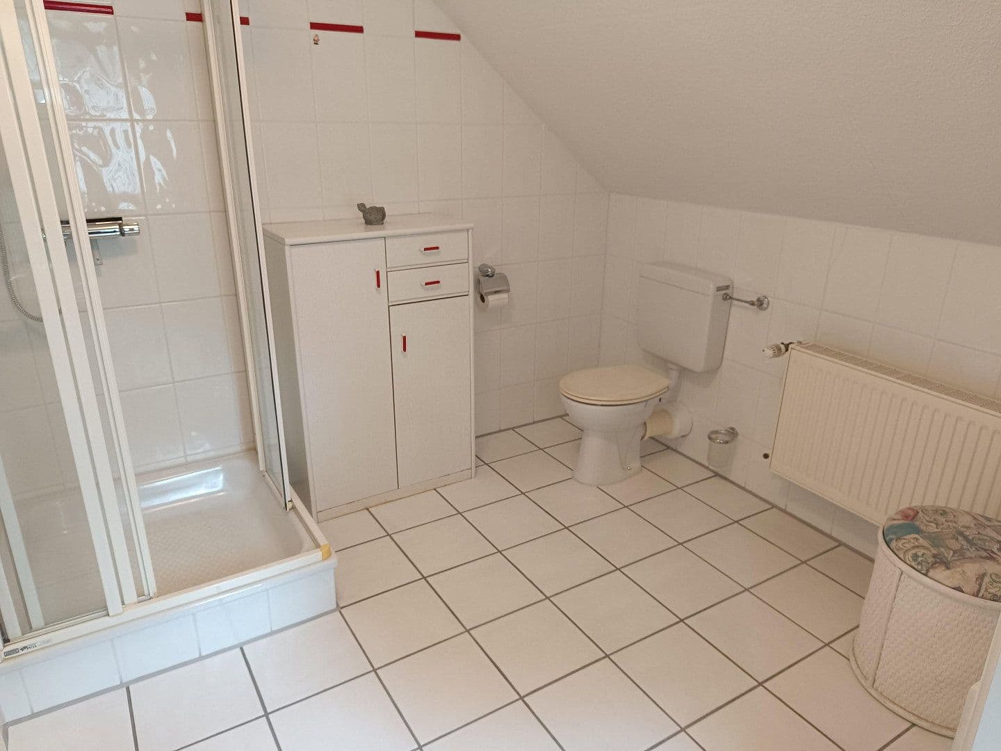 Prodej domu 160 m², pozemek 1.367 m², Aurich, Dolní Sasko Prodej domu 160 m², pozemek 1.367 m², Aurich, Dolní Sasko