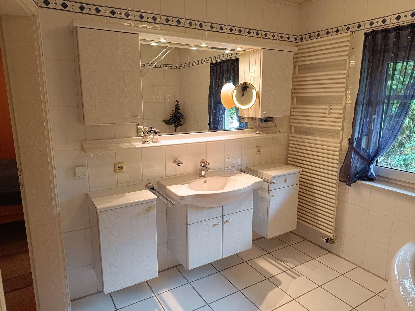 Prodej domu 160 m², pozemek 1.367 m², Aurich, Dolní Sasko Prodej domu 160 m², pozemek 1.367 m², Aurich, Dolní Sasko