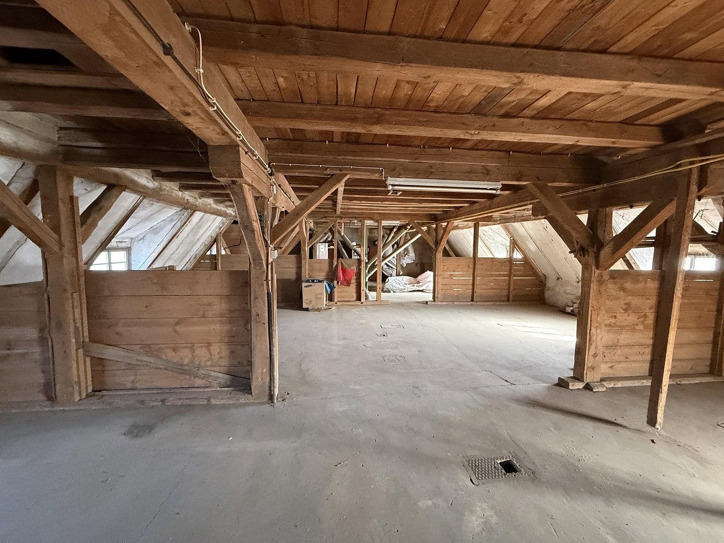 Prodej nebytového prostoru 4.281 m², Besser Straße 26, Gudensberg, Hessen Prodej nebytového prostoru 4.281 m², Besser Straße 26, Gudensberg, Hessen