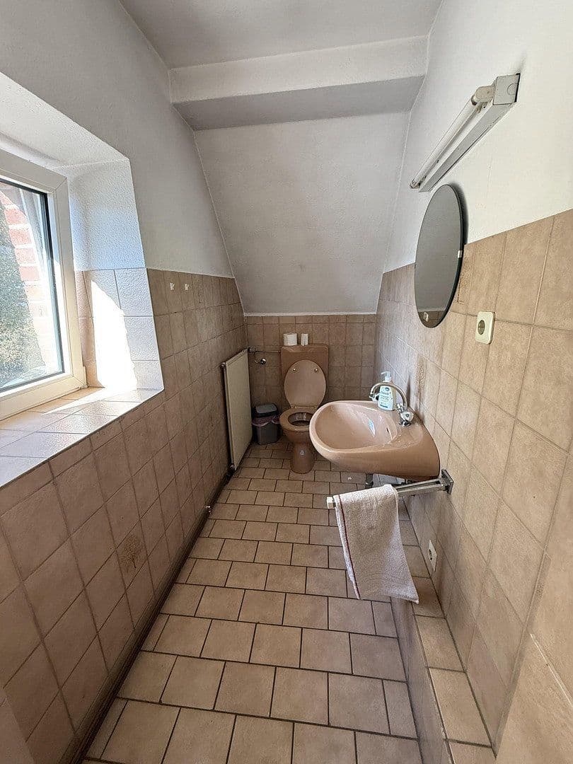 Prodej nebytového prostoru 4.281 m², Besser Straße 26, Gudensberg, Hessen Prodej nebytového prostoru 4.281 m², Besser Straße 26, Gudensberg, Hessen