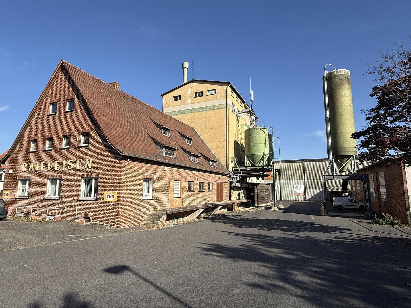 Prodej nebytového prostoru 4.281 m², Besser Straße 26, Gudensberg, Hessen Prodej nebytového prostoru 4.281 m², Besser Straße 26, Gudensberg, Hessen