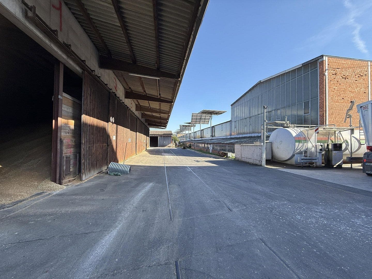 Prodej nebytového prostoru 4.281 m², Besser Straße 26, Gudensberg, Hessen Prodej nebytového prostoru 4.281 m², Besser Straße 26, Gudensberg, Hessen