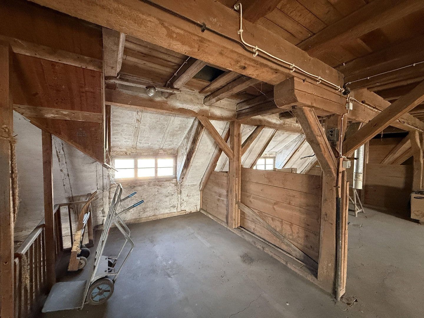 Prodej nebytového prostoru 4.281 m², Besser Straße 26, Gudensberg, Hessen Prodej nebytového prostoru 4.281 m², Besser Straße 26, Gudensberg, Hessen