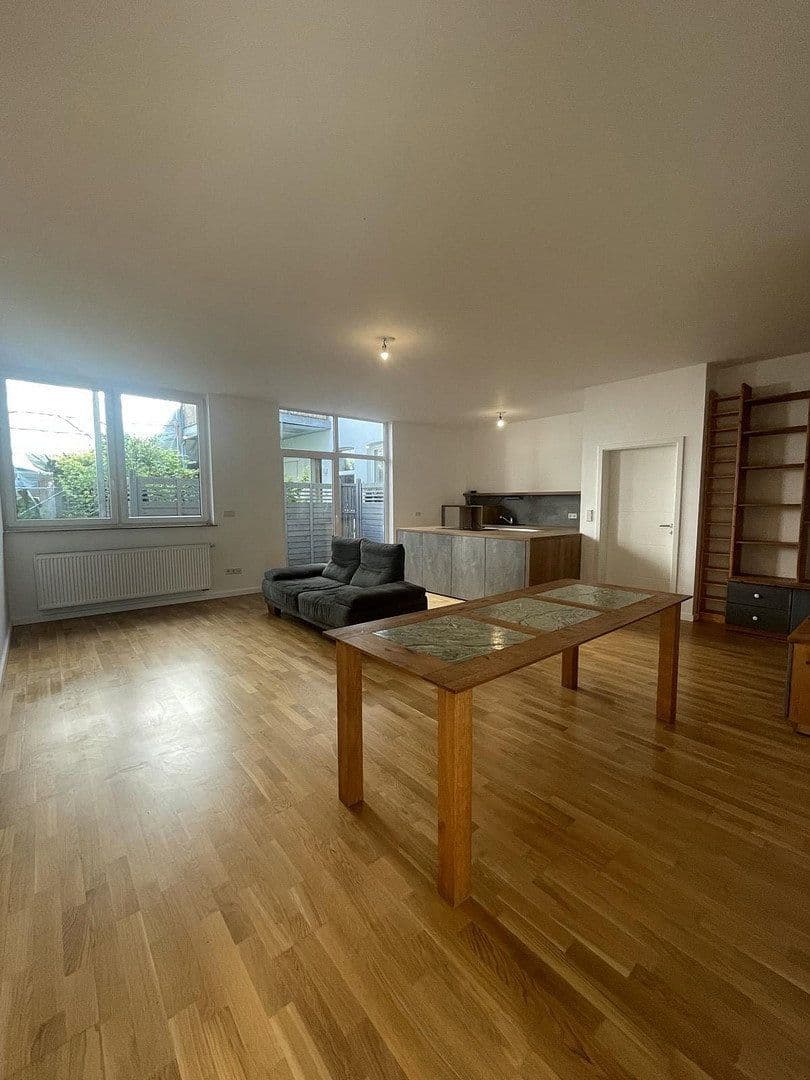 Prodej bytu 3+1 92 m², Goethestr. 15, Worms, Porýní-Falc Prodej bytu 3+1 92 m², Goethestr. 15, Worms, Porýní-Falc
