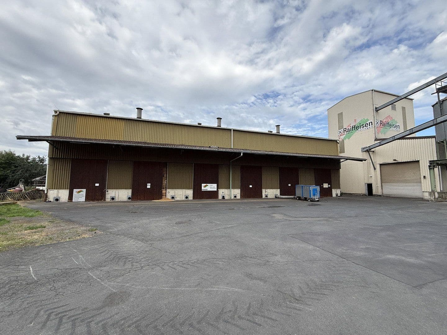 Prodej nebytového prostoru 9.768 m², Bahnhofstraße 29, Edertal, Hessen Prodej nebytového prostoru 9.768 m², Bahnhofstraße 29, Edertal, Hessen