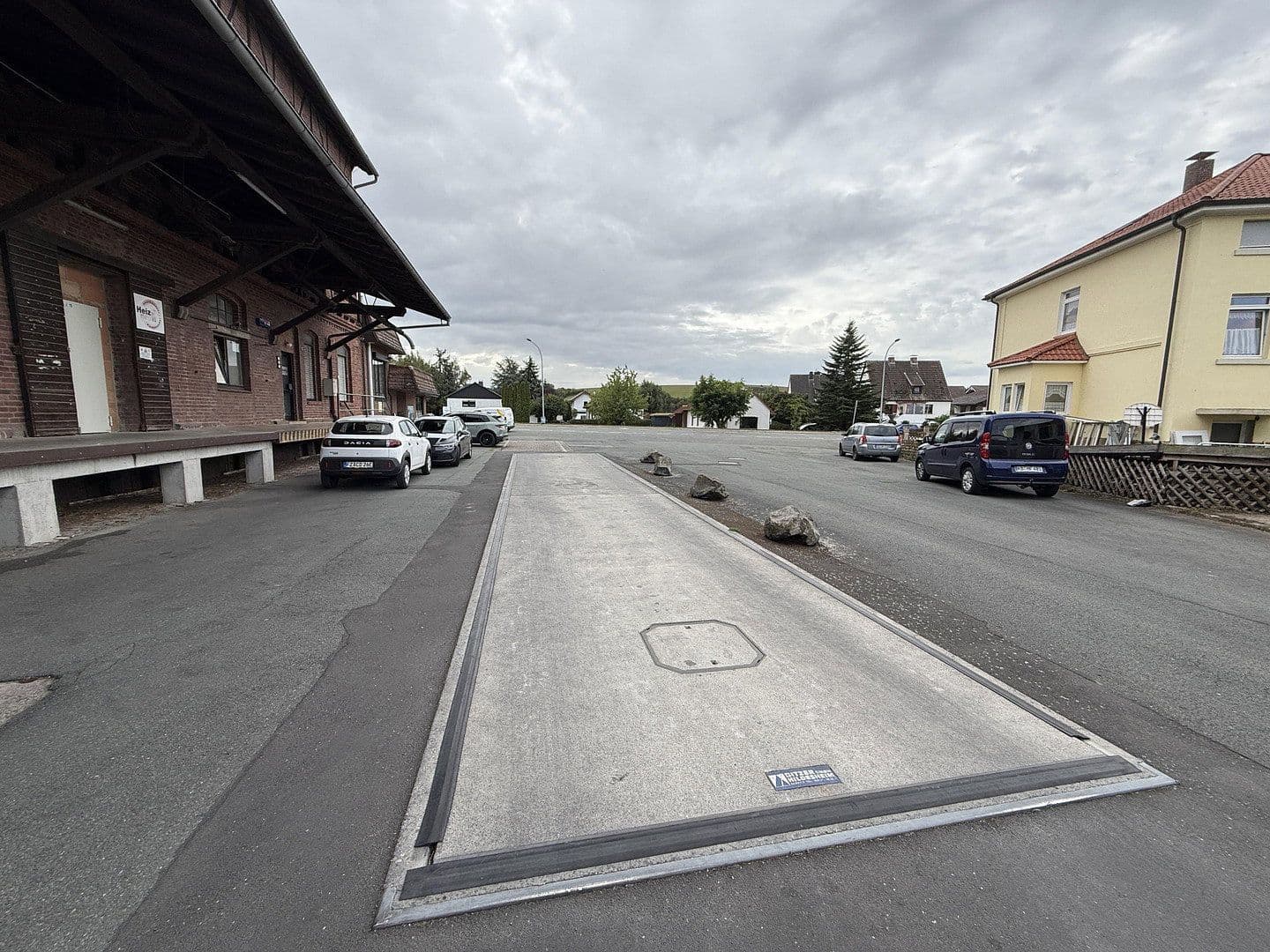 Prodej nebytového prostoru 9.768 m², Bahnhofstraße 29, Edertal, Hessen Prodej nebytového prostoru 9.768 m², Bahnhofstraße 29, Edertal, Hessen