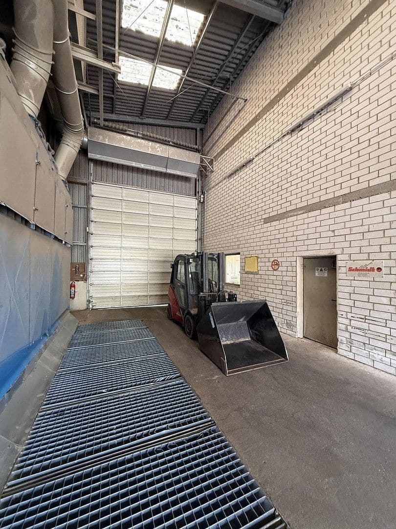 Prodej nebytového prostoru 9.768 m², Bahnhofstraße 29, Edertal, Hessen Prodej nebytového prostoru 9.768 m², Bahnhofstraße 29, Edertal, Hessen