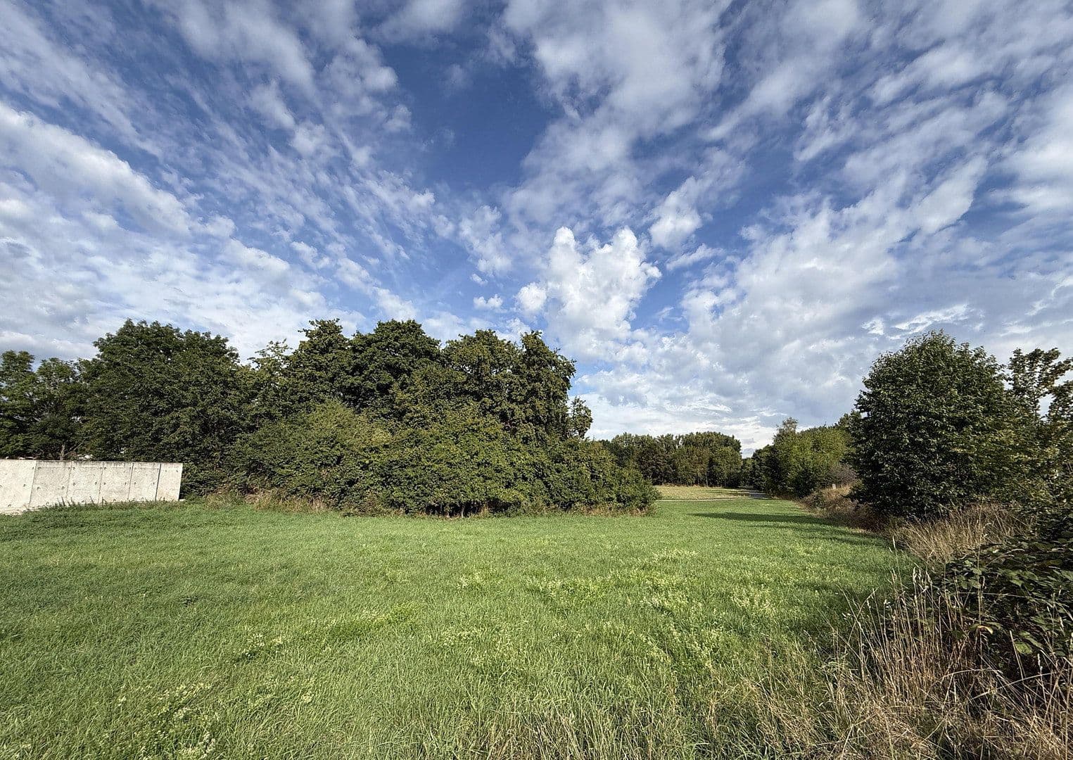Prodej nebytového prostoru 9.768 m², Bahnhofstraße 29, Edertal, Hessen Prodej nebytového prostoru 9.768 m², Bahnhofstraße 29, Edertal, Hessen