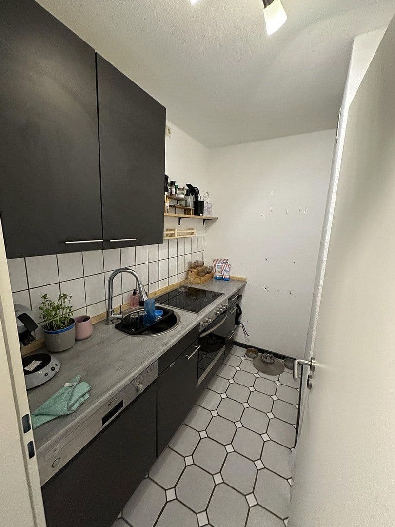 Pronájem bytu 2+1 40 m², Melbeckstr. 18, Solingen, Severní Porýní-Vestfálsko Pronájem bytu 2+1 40 m², Melbeckstr. 18, Solingen, Severní Porýní-Vestfálsko