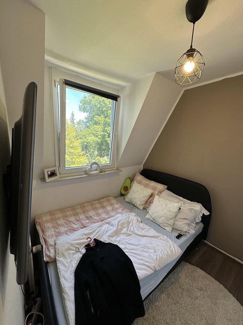 Pronájem bytu 2+1 40 m², Melbeckstr. 18, Solingen, Severní Porýní-Vestfálsko Pronájem bytu 2+1 40 m², Melbeckstr. 18, Solingen, Severní Porýní-Vestfálsko