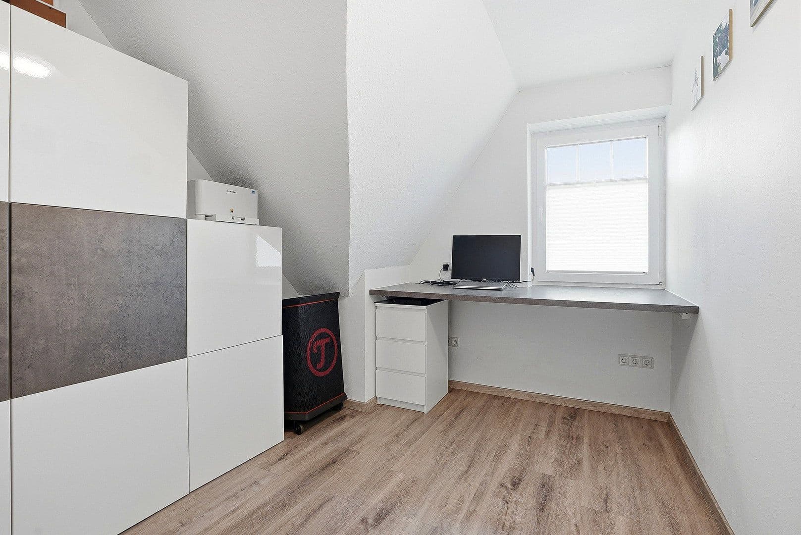 Prodej domu 193 m², pozemek 2.100 m², Westerholt, Dolní Sasko Prodej domu 193 m², pozemek 2.100 m², Westerholt, Dolní Sasko