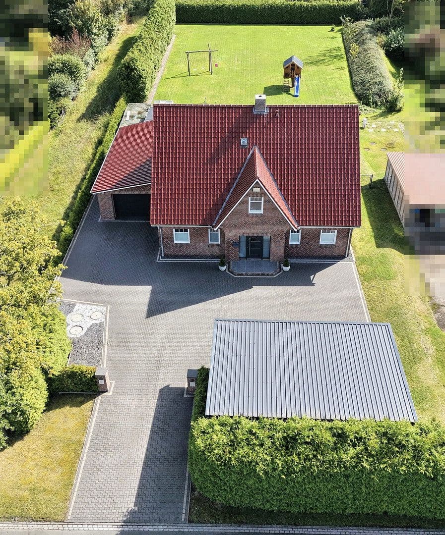 Prodej domu 193 m², pozemek 2.100 m², Westerholt, Dolní Sasko Prodej domu 193 m², pozemek 2.100 m², Westerholt, Dolní Sasko
