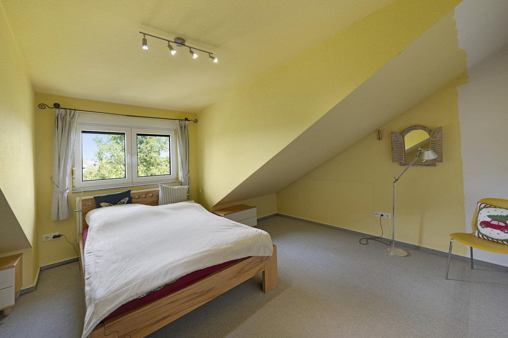 Prodej domu 134 m², pozemek 390 m², Alter Darmstädter Weg 15a, Roßdorf, Hessen Prodej domu 134 m², pozemek 390 m², Alter Darmstädter Weg 15a, Roßdorf, Hessen