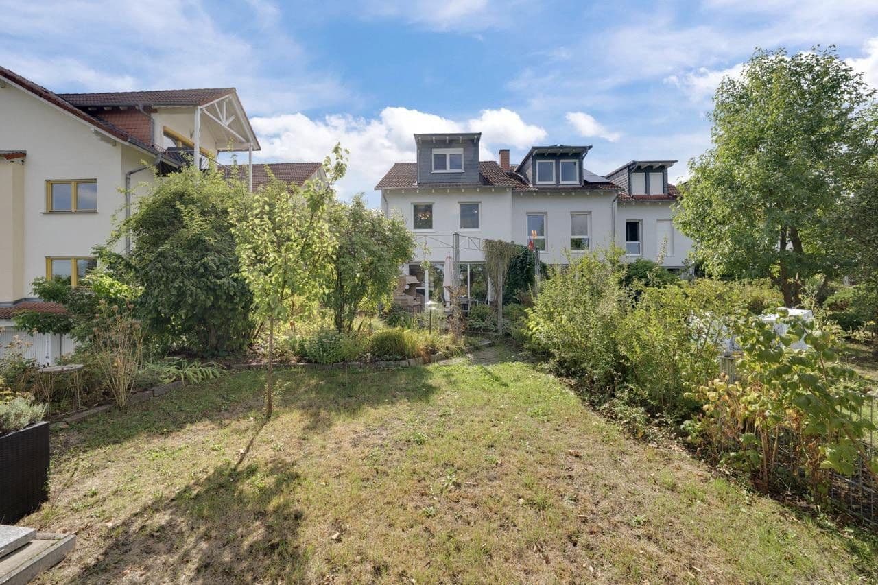 Prodej domu 134 m², pozemek 390 m², Alter Darmstädter Weg 15a, Roßdorf, Hessen Prodej domu 134 m², pozemek 390 m², Alter Darmstädter Weg 15a, Roßdorf, Hessen