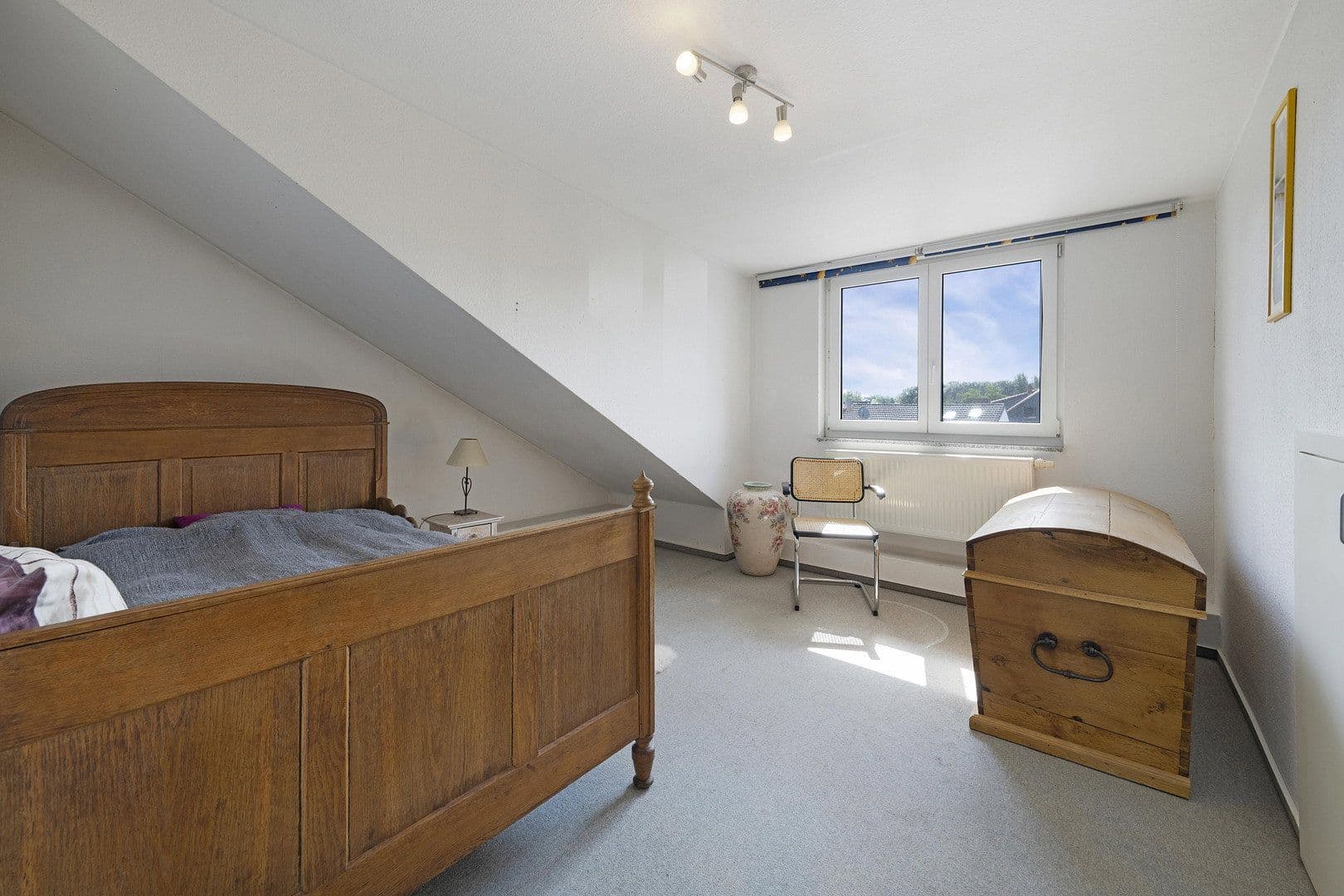 Prodej domu 134 m², pozemek 390 m², Alter Darmstädter Weg 15a, Roßdorf, Hessen Prodej domu 134 m², pozemek 390 m², Alter Darmstädter Weg 15a, Roßdorf, Hessen