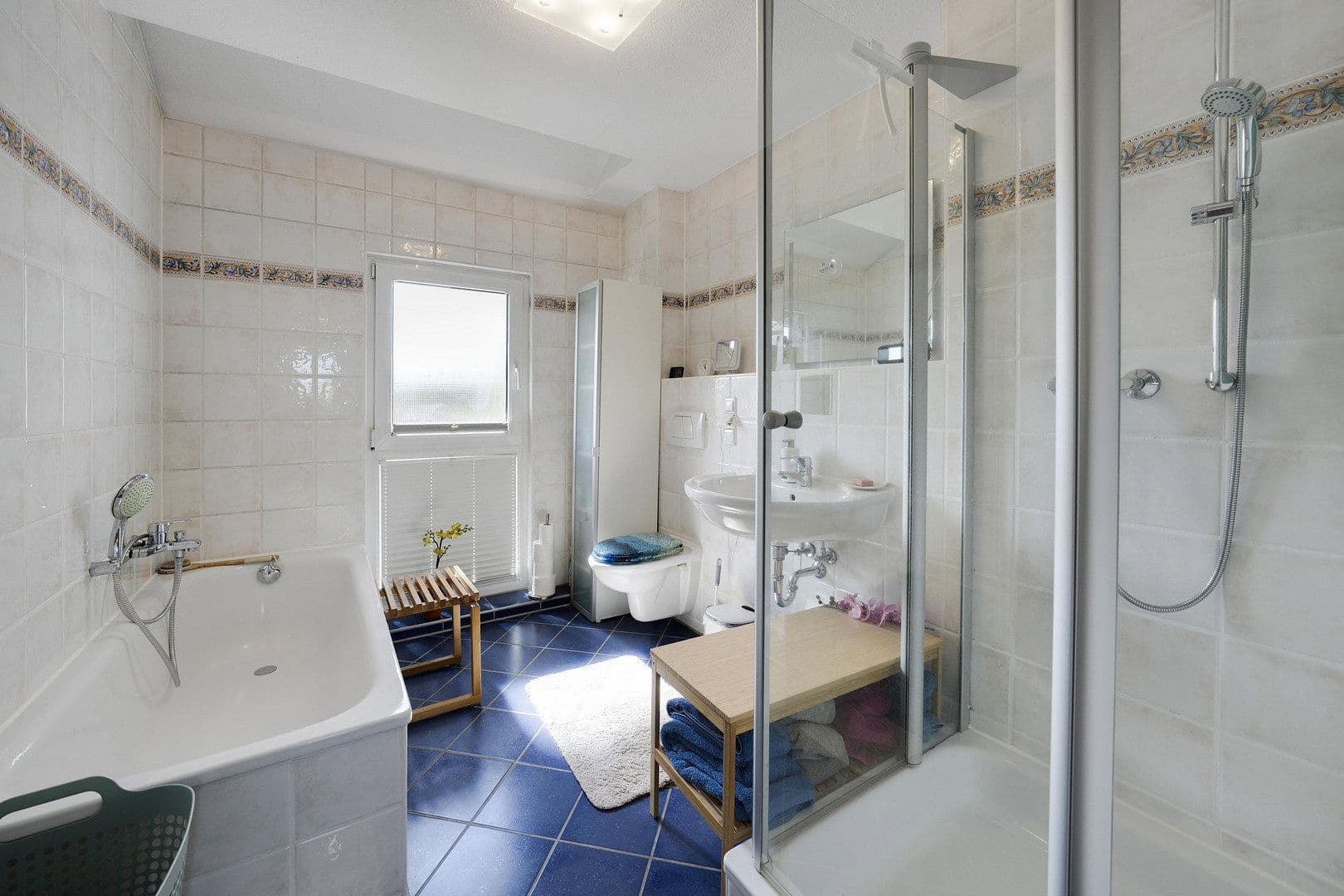 Prodej domu 134 m², pozemek 390 m², Alter Darmstädter Weg 15a, Roßdorf, Hessen Prodej domu 134 m², pozemek 390 m², Alter Darmstädter Weg 15a, Roßdorf, Hessen