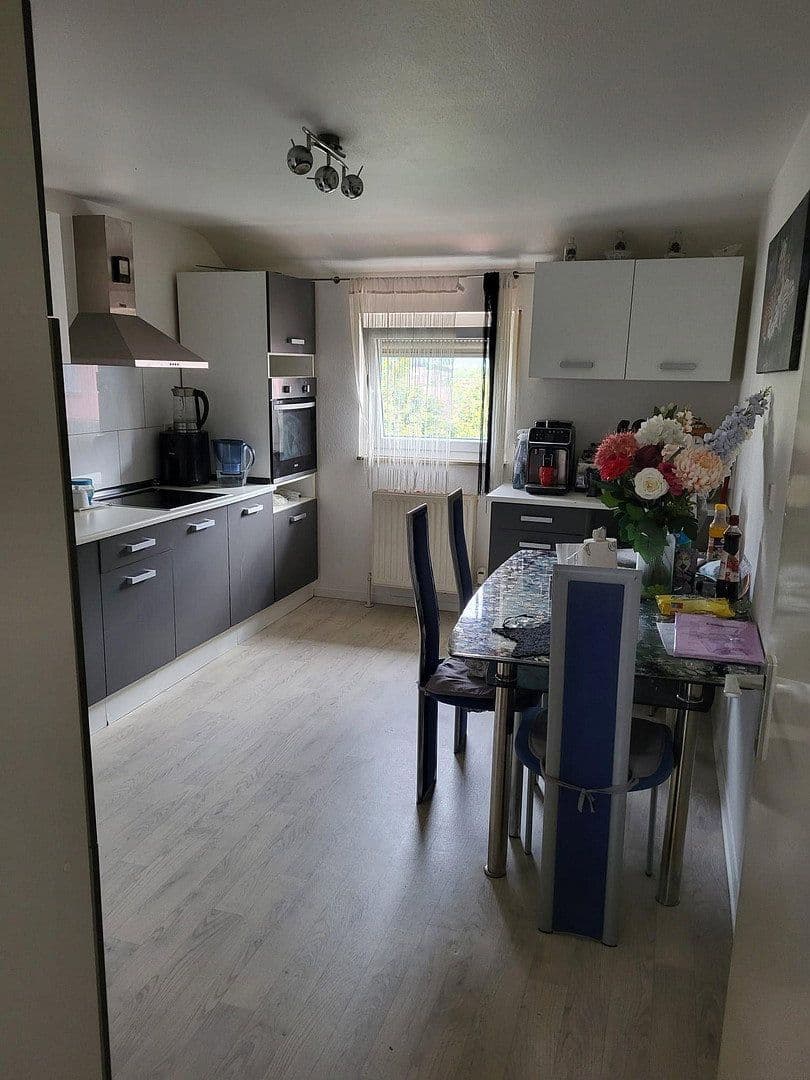 Prodej bytu 2+1 56 m², Münzingstr 32, Heilbronn, Bádensko-Württembersko Prodej bytu 2+1 56 m², Münzingstr 32, Heilbronn, Bádensko-Württembersko