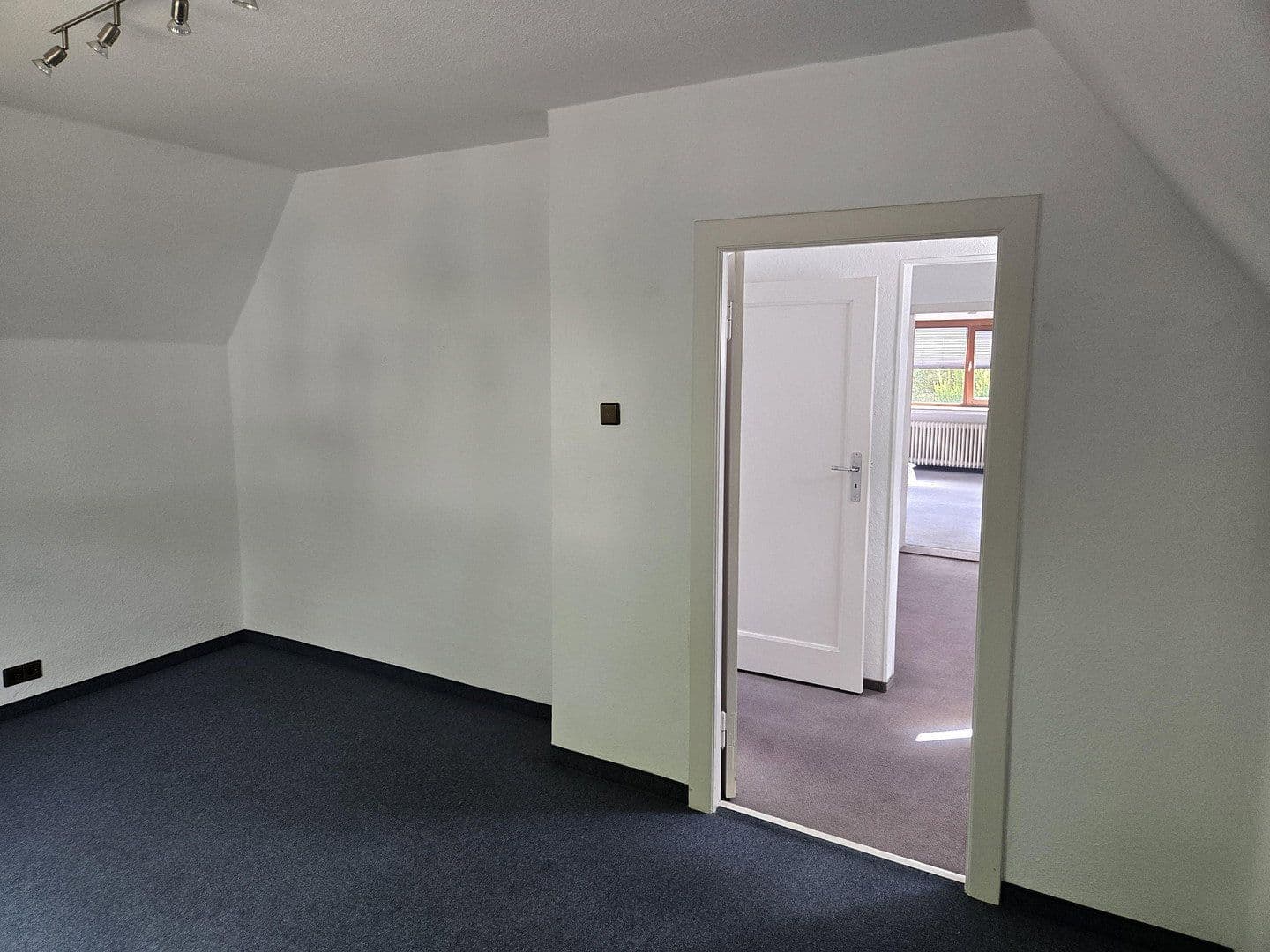 Prodej domu 135 m², pozemek 691 m², Bremen, Bremen Prodej domu 135 m², pozemek 691 m², Bremen, Bremen